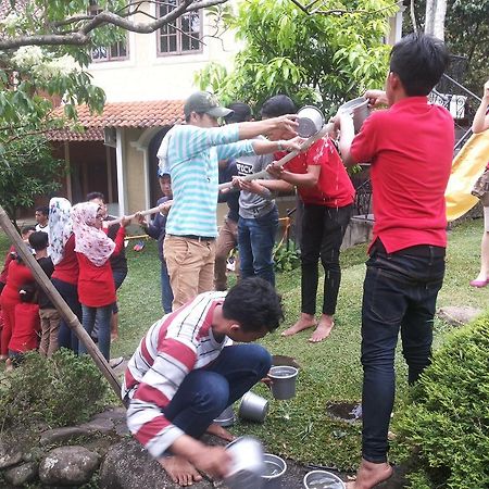 Bumi Cikeas Sentul Bogor Hotel Bagian luar foto