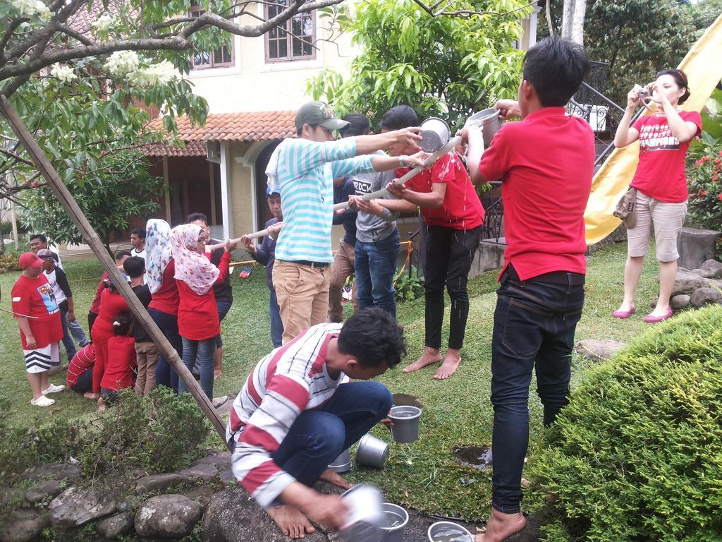 Bumi Cikeas Sentul Bogor Hotel Bagian luar foto