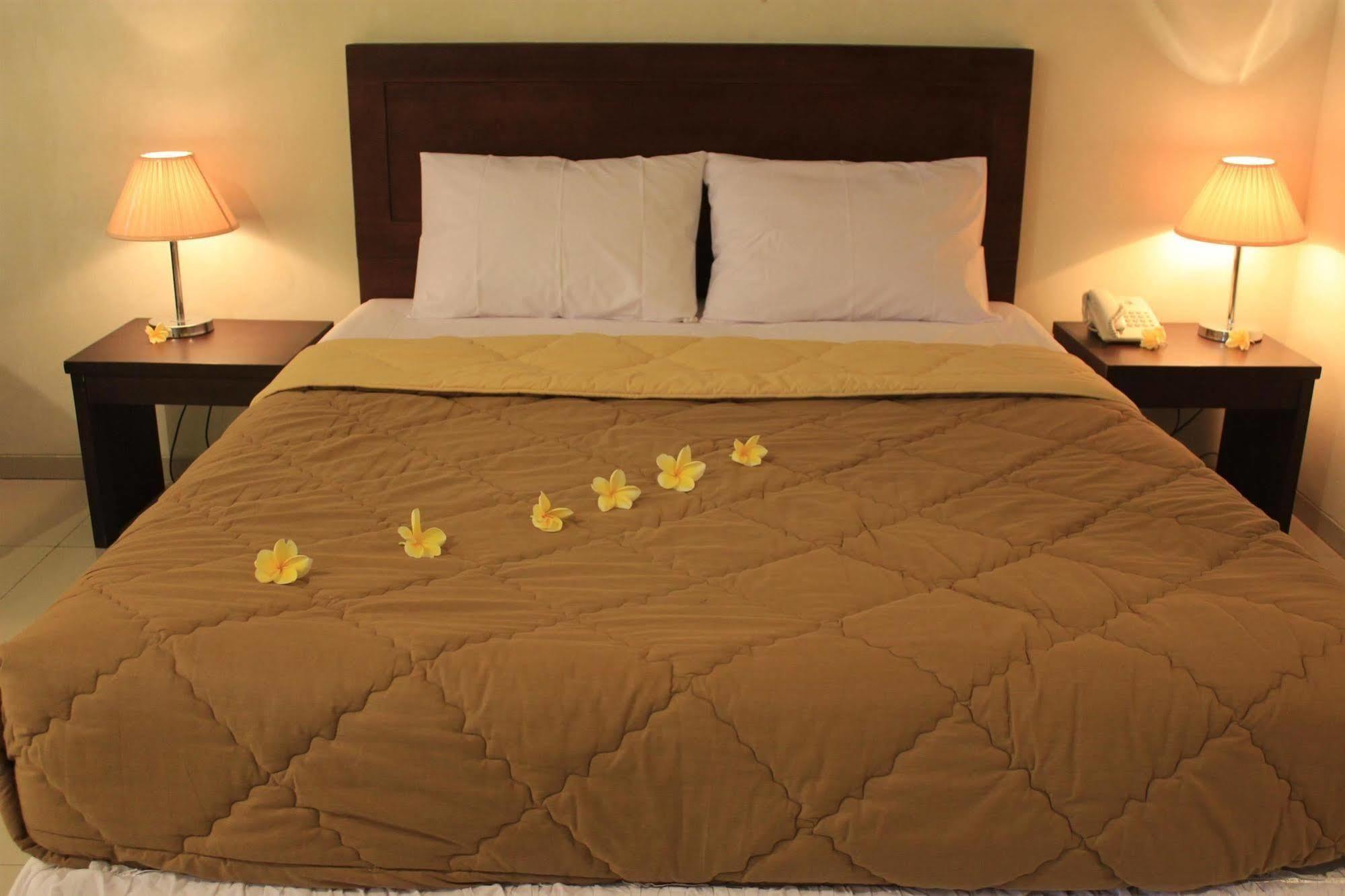 Bumi Cikeas Sentul Bogor Hotel Bagian luar foto