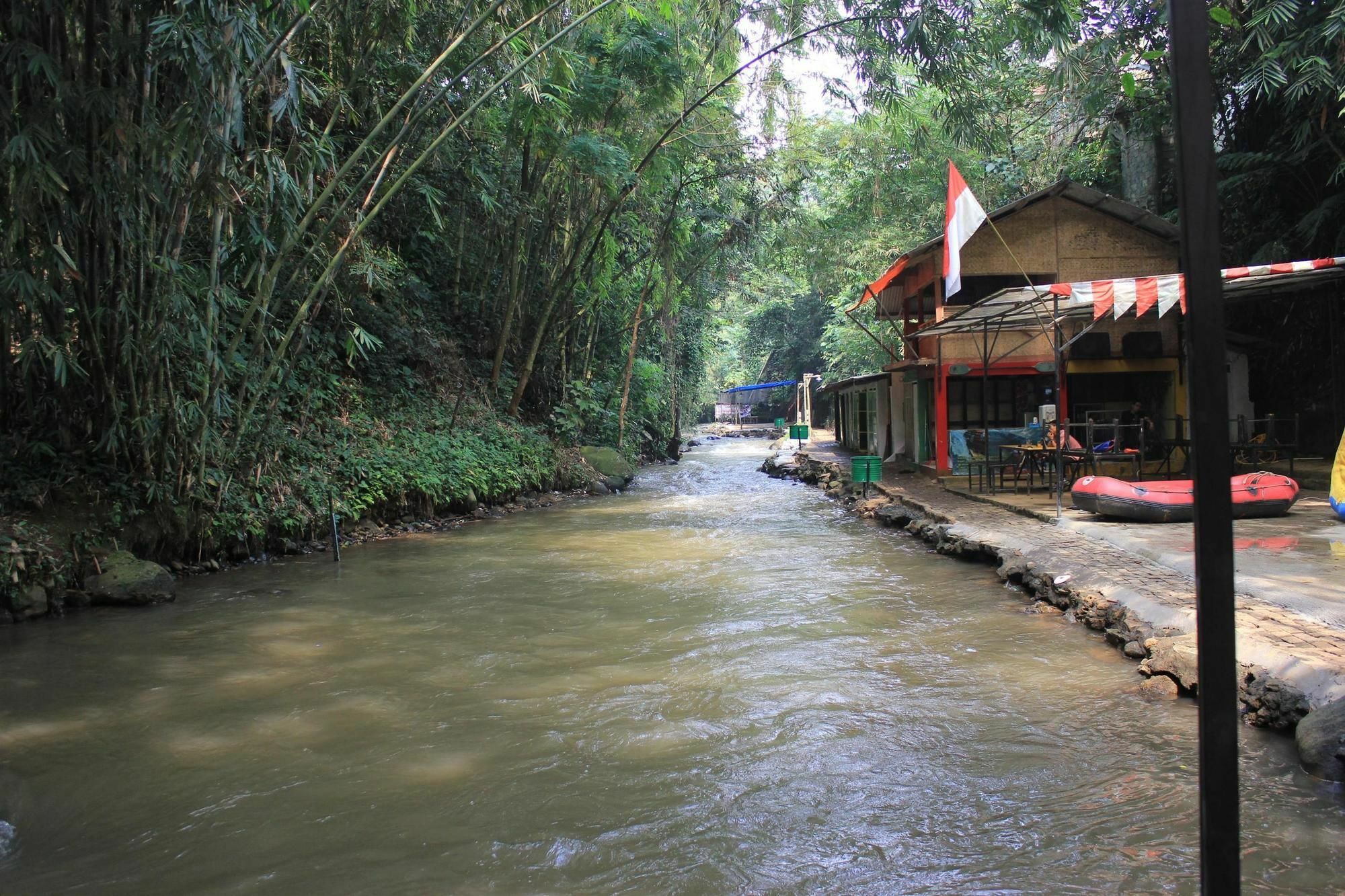 Bumi Cikeas Sentul Bogor Hotel Bagian luar foto